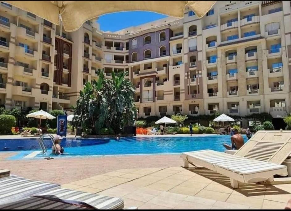 Sunny Studio With 3 Swimming Pools Florenza Hurghada Ngoại thất bức ảnh